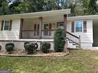 5552 Lakeside Dr, Union City, GA 30291
