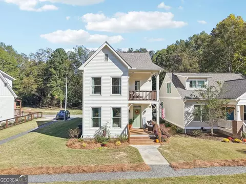 Exterior - 406 Bell St, Monroe, GA 30655 photo 7 of 11