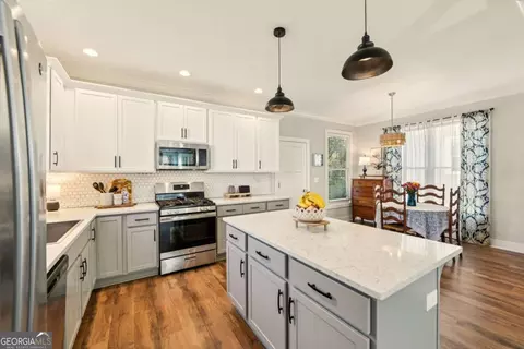 Kitchen - 406 Bell St, Monroe, GA 30655 photo 4 of 7
