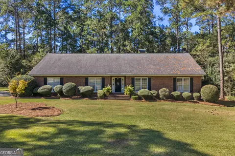 152 Timberlane Dr, Americus, GA 31709