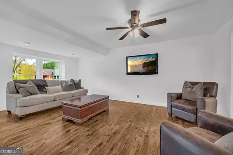 Living - 619 Watson St, Toccoa, GA 30577 photo 3 of 3