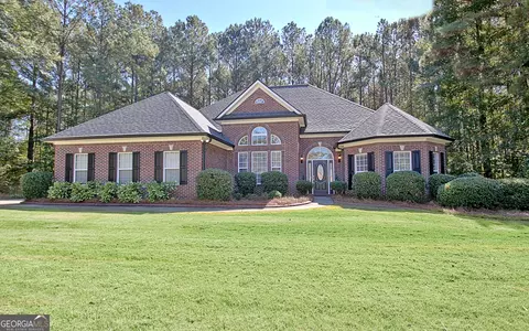 10 Posey Ridge Ct, Newnan, GA 30265