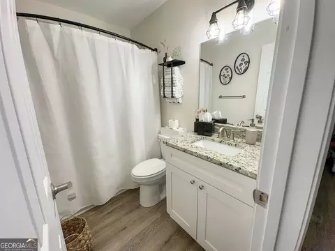 Bath - 474 Waterview Dr, Lagrange, GA 30240 photo 3 of 3