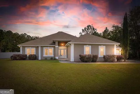 183 Lakes Dr, Brunswick, GA 31523
