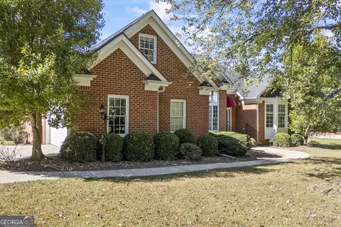 682 Chesterfield Rd, Bogart, GA 30622