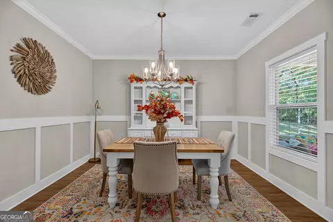 Dining - 1565 Glass Bridge Rd, Lagrange, GA 30240 photo 1 of 3
