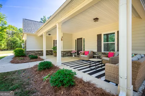 Exterior - 1565 Glass Bridge Rd, Lagrange, GA 30240 photo 5 of 8