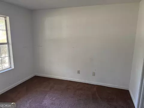 Bedroom - 114 Starlake Dr, Jackson, GA 30233 photo 2 of 6