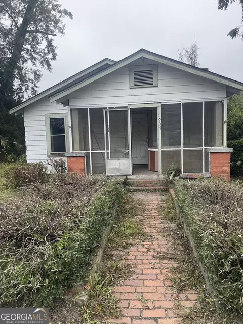 907 E Gordon St, Valdosta, GA 31601