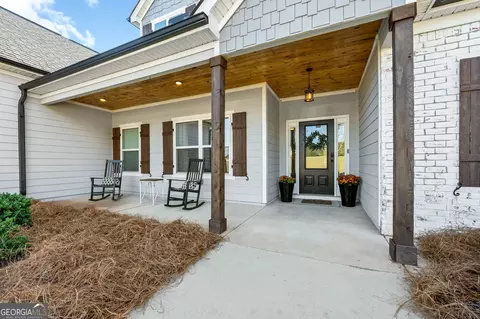 Exterior - 47 Chatham Ct, Williamson, GA 30292 photo 2 of 13