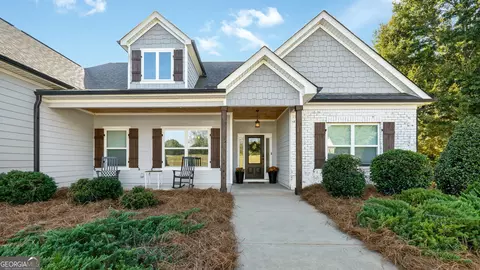 Exterior - 47 Chatham Ct, Williamson, GA 30292 photo 3 of 13