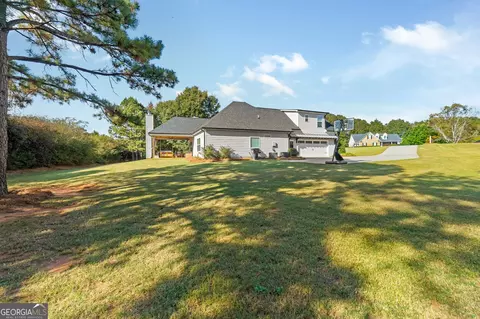 Exterior - 47 Chatham Ct, Williamson, GA 30292 photo 10 of 13