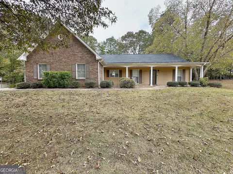 928 Stewart Rd, Lagrange, GA 30241