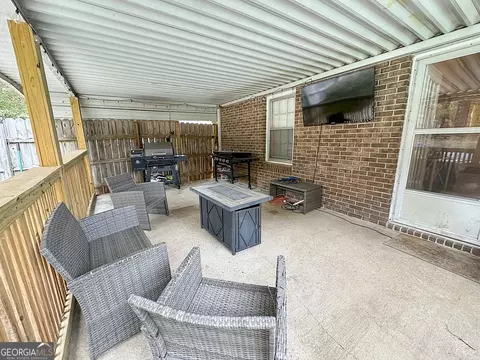 Exterior - 928 Stewart Rd, Lagrange, GA 30241 photo 6 of 9