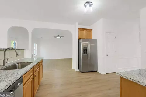 Entry Way - 1432 Shadow Creek Ave, Hampton, GA 30228 photo 2 of 3