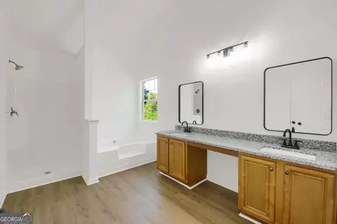Bath - 1432 Shadow Creek Ave, Hampton, GA 30228 photo 1 of 2
