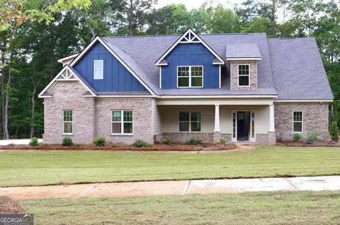 40 Timber Dr, Forsyth, GA 31029