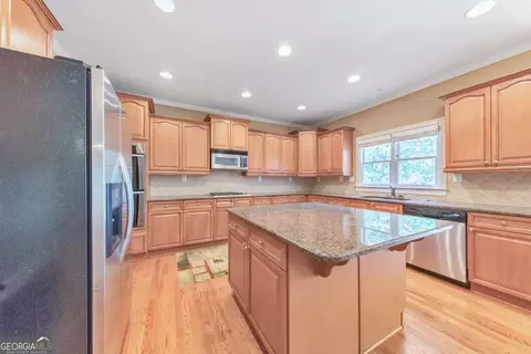 Kitchen - 3161 Willowstone Dr, Duluth, GA 30096 photo 2 of 5