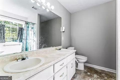Bath - 137 Dodgen Place Dr, Hampton, GA 30228 photo 2 of 3