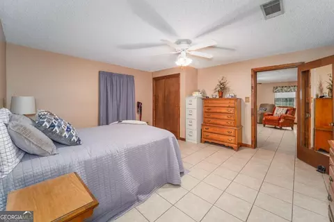 Bedroom - 2656 Ware St, Blackshear, GA 31516 photo 2 of 2