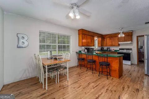 Dining - 2656 Ware St, Blackshear, GA 31516 photo 1 of 1