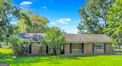 301 Beaufort Rd, Savannah, GA 31419