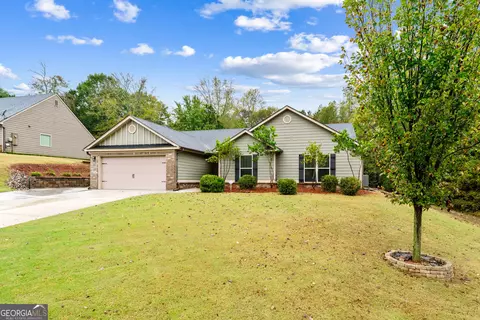 519 Lena Dr, Hoschton, GA 30548