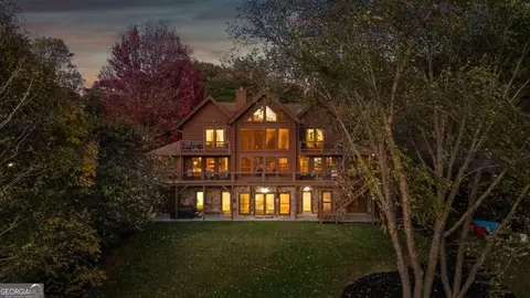 429 Oakmont Dr, Hiawassee, GA 30546