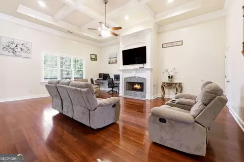 Living - 100 Marshas Vineyard, Hampton, GA 30228 photo 2 of 4