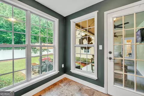 Entry Way - 620 Hatchee Ridge Rd, Dublin, GA 31021 photo 5 of 6