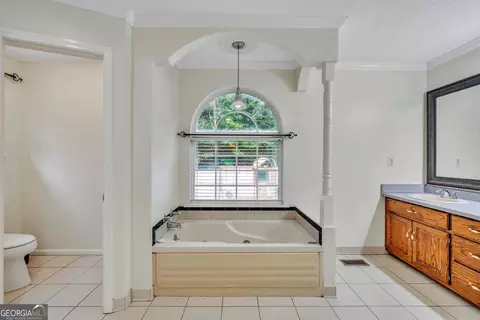 Bath - 620 Hatchee Ridge Rd, Dublin, GA 31021 photo 1 of 4