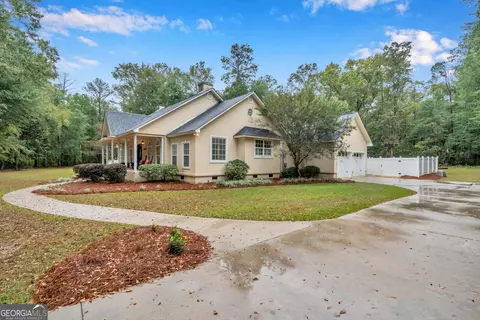 Exterior - 620 Hatchee Ridge Rd, Dublin, GA 31021 photo 7 of 9