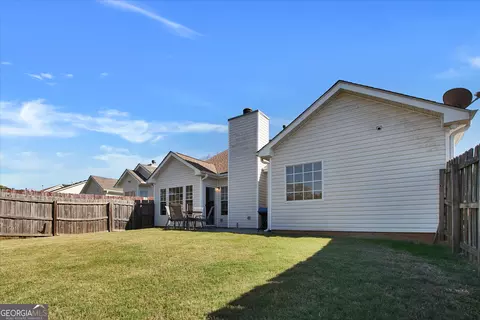 Exterior - 150 Charleston Pl, Covington, GA 30016 photo 5 of 6