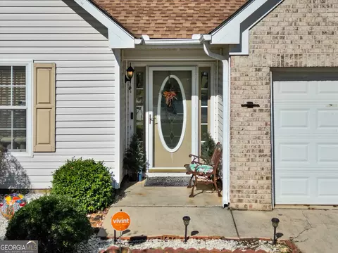 Exterior - 150 Charleston Pl, Covington, GA 30016 photo 3 of 6