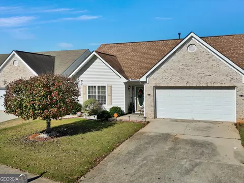 Exterior - 150 Charleston Pl, Covington, GA 30016 photo 2 of 6