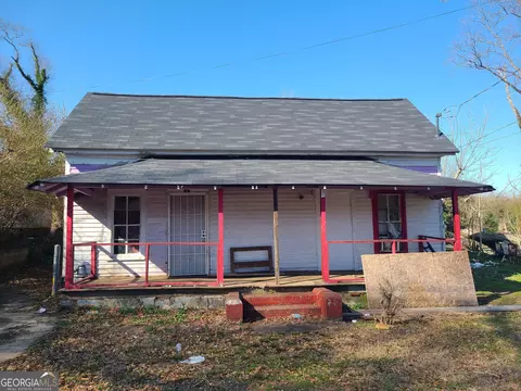 13 Johnson Ave, Newnan, GA 30263