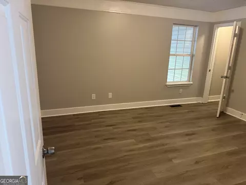 Bedroom - 1516 Stark Rd, Jackson, GA 30233 photo 3 of 4