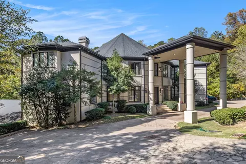 1050 Bedford Gardens Dr, Alpharetta, GA 30022