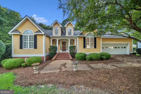 104 Westlake Cir, Americus, GA 31709
