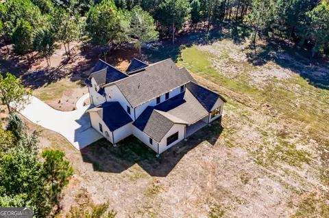 Exterior - 259 Massengale Rd, Brooks, GA 30205 photo 8 of 10