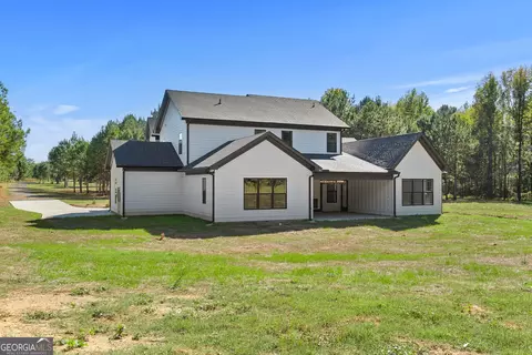 Exterior - 259 Massengale Rd, Brooks, GA 30205 photo 6 of 10