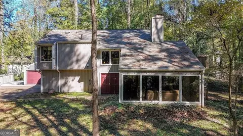 5216 Legendary Ln, Acworth, GA 30102