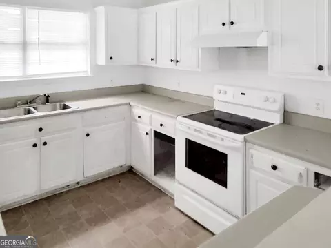 Kitchen - 6710 Sunset Hills Blvd, Rex, GA 30273 photo 1 of 1