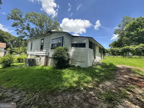 Exterior - 216 E First St, Jackson, GA 30233 photo 2 of 2