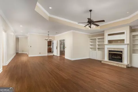 Living - 518 Eagle Springs Dr, Centerville, GA 31028 photo 2 of 6