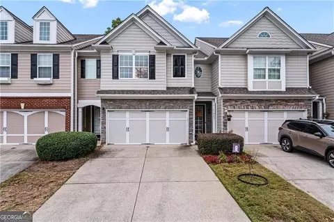 925 Pierce Ivy Ct, Lawrenceville, GA 30043