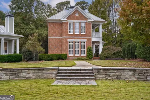 6 Oak Grove Rd, Athens, GA 30607