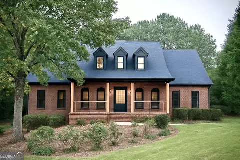1210 Lancelot Ct, Loganville, GA 30052