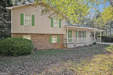 1460 Marthas Ct, Lawrenceville, GA 30045