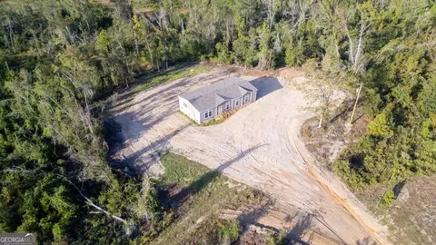 44 Longleaf Rd, Hazlehurst, GA 31539